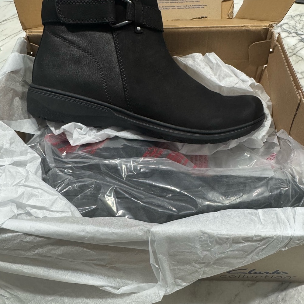 Clarks Women's Sleek Black Ankle Booties